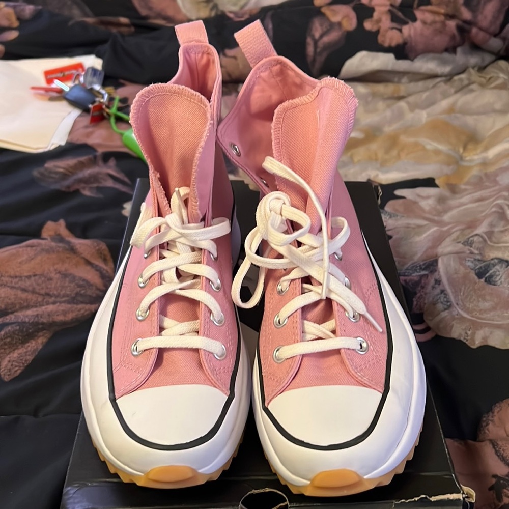 Platform Converse - image 1